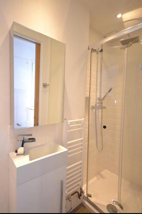 Compact, Central Apartment, Dog Friendly. Kingsbridge  Exterior photo